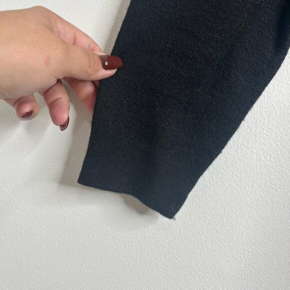Bloomingdales Cashmere Sweater Womens L Black Embellished Ruffle Beaded Luxury - Picture 3 of 8